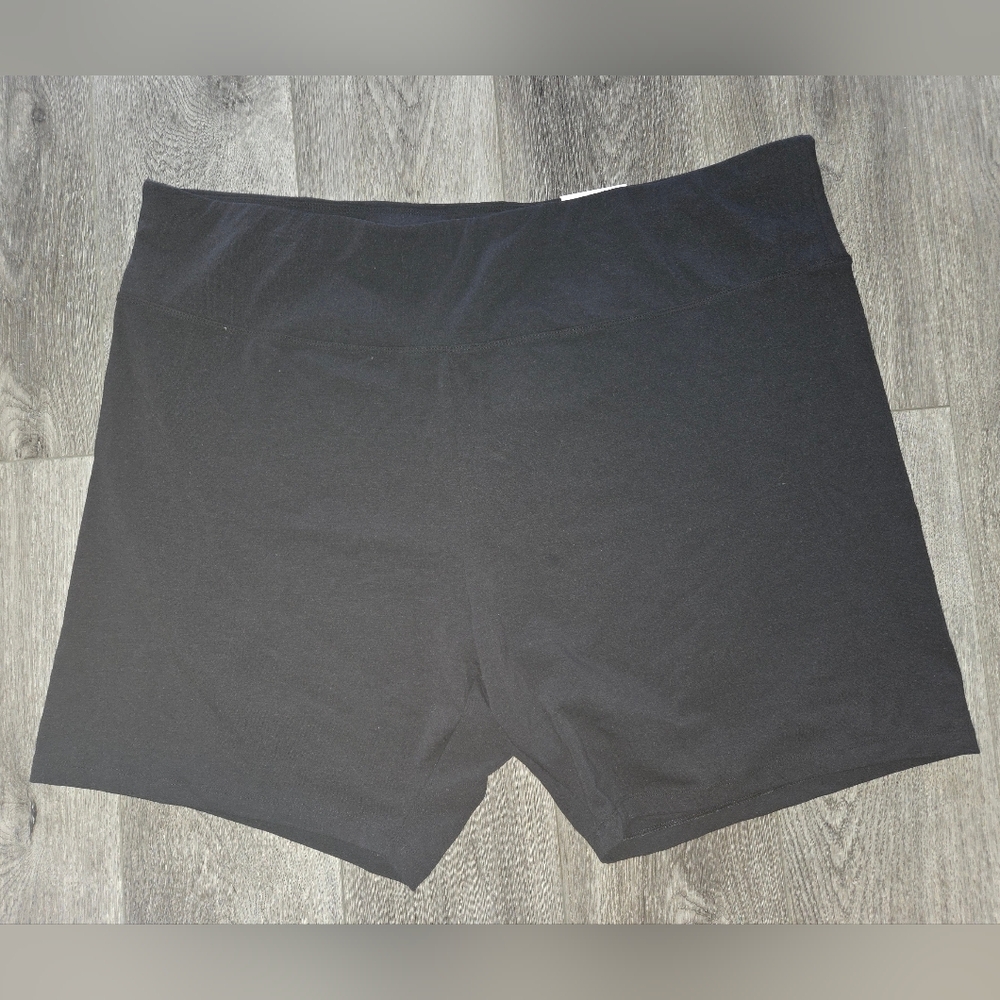 NWT Sonoma Women's Black Bike Shorts With Stretch, Size 4x